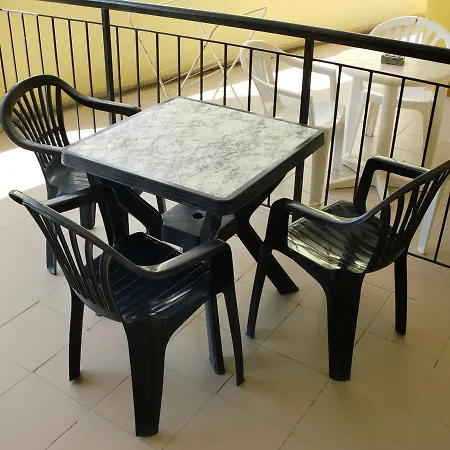 Petio Aparthotel *